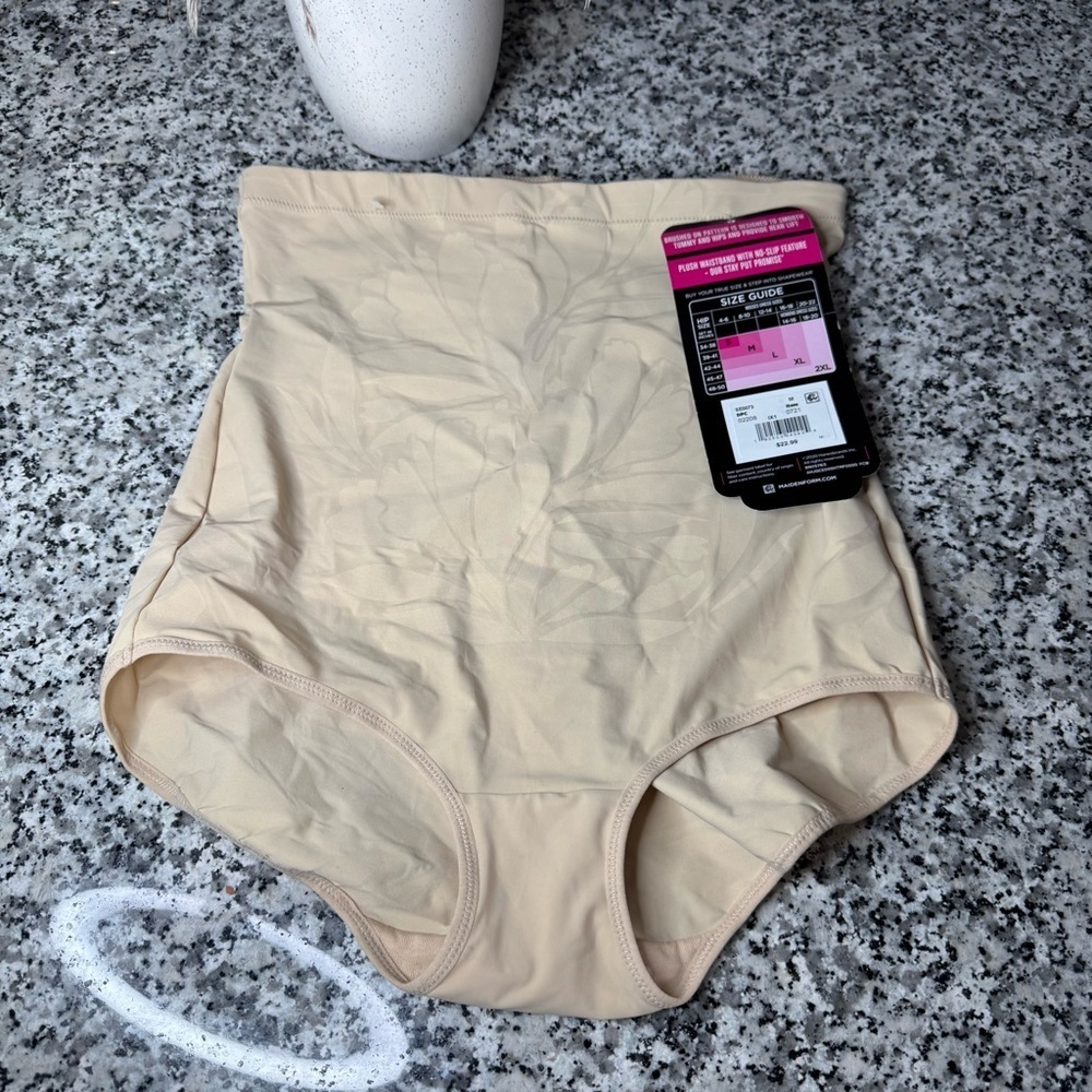 Maidenform NWT Women's High-Waisted Shapewear in Nude Size Medium